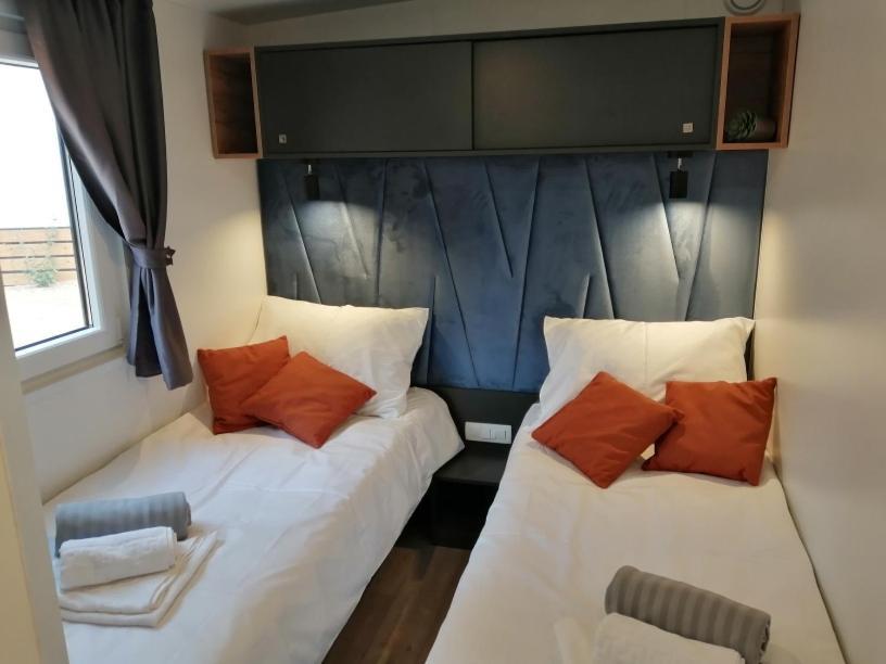 Mobile home AnaMari Biograd Na Moru Dış mekan fotoğraf